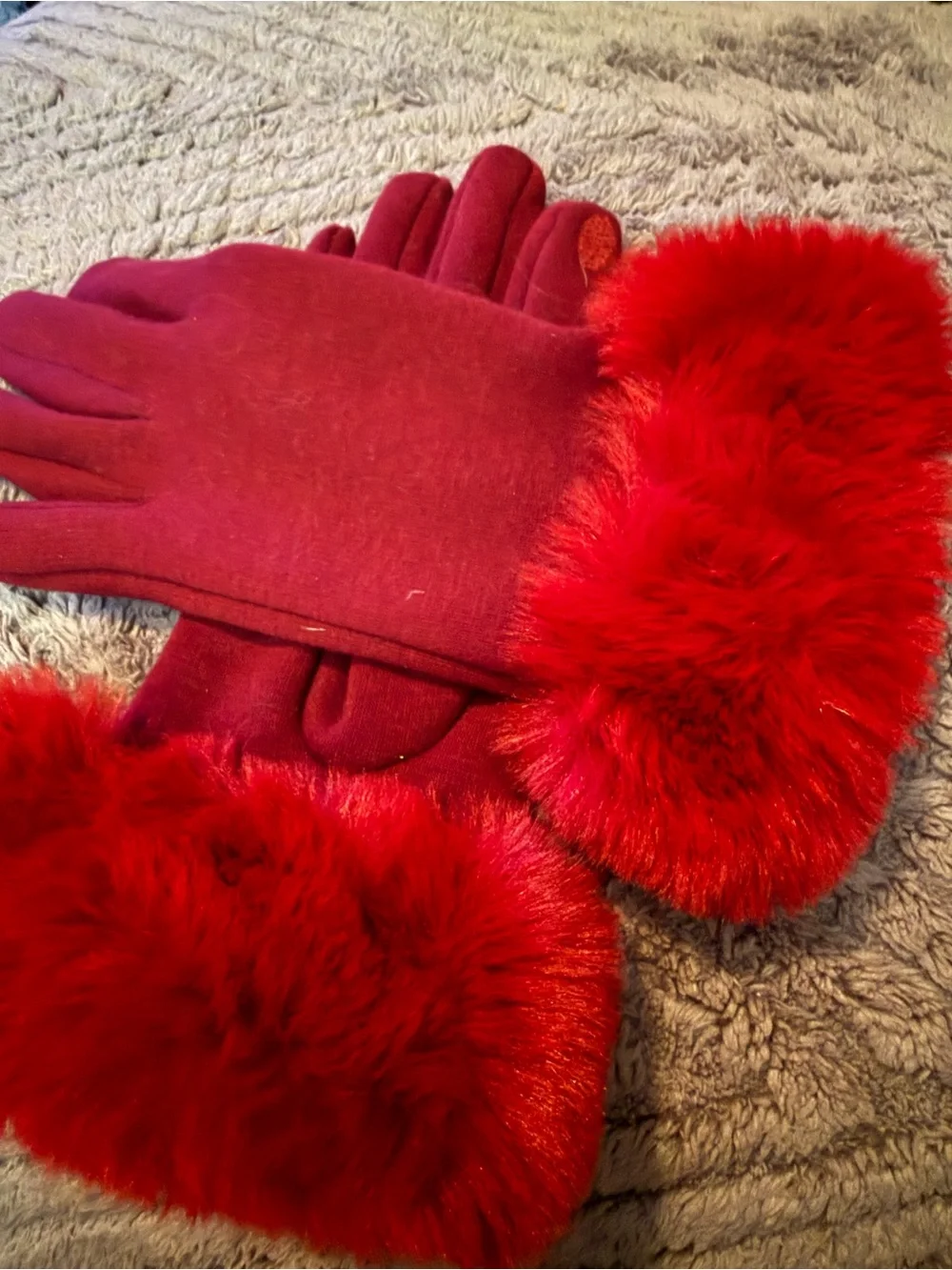 Red Faux-Fur Cuff Women's Winter Gloves